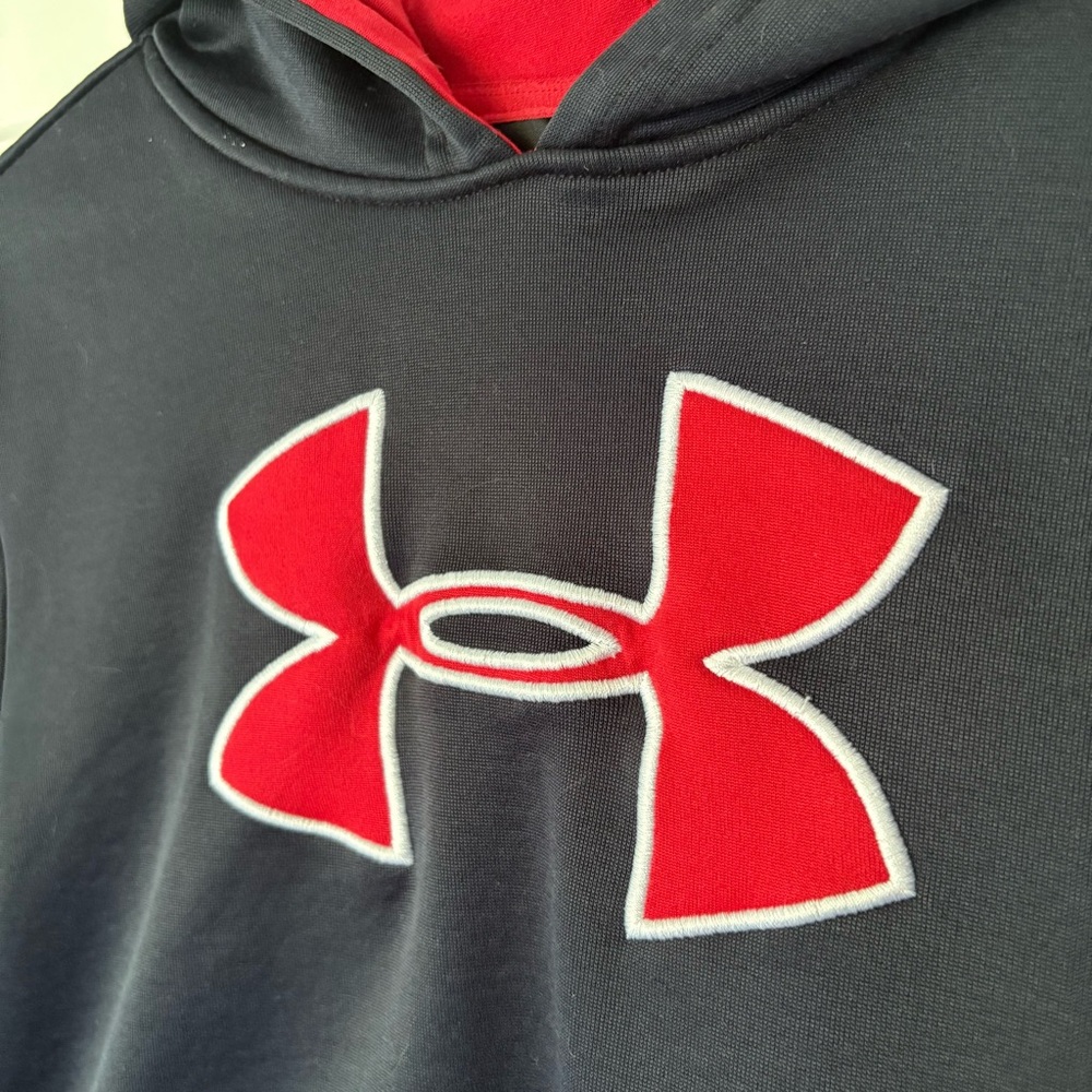Under Armour Boys Black with Red Hoodie Youth Medium - Picture 4 of 4